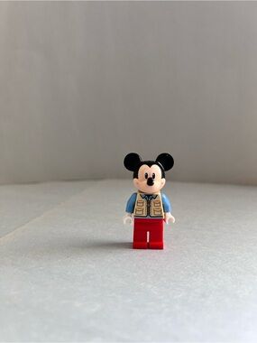 LEGO Disney Mickey Mouse Minifigure
